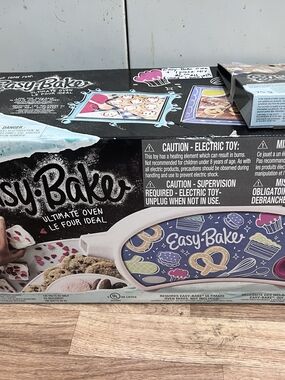 Easy Bake Oven - Blue Patterned Home Party Toy